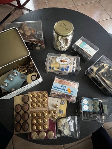Gros lot boutons - lot, anciens