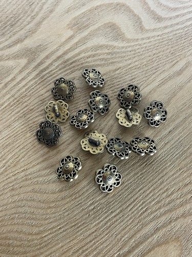 Lot boutons anciens métal - lot,