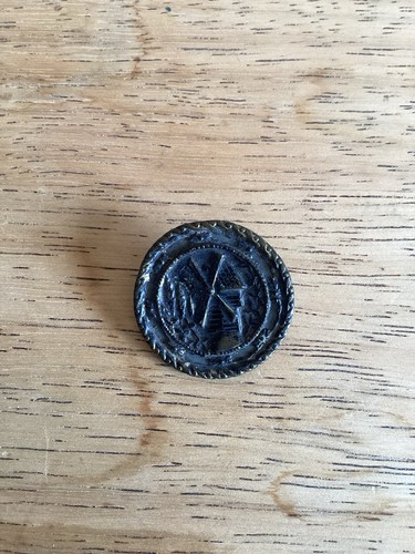 Bouton ancien noir - , motif