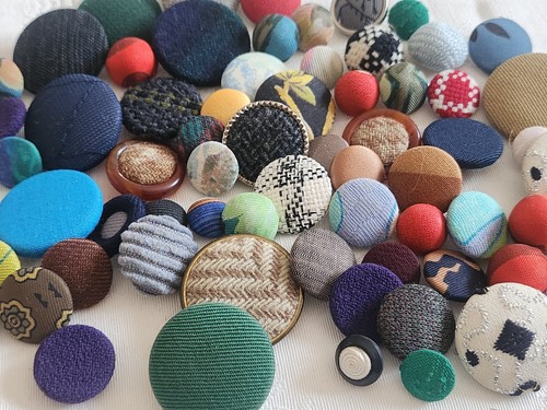 Lot boutons anciens tissu - 66,