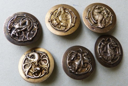 Grands boutons anciens - 6,