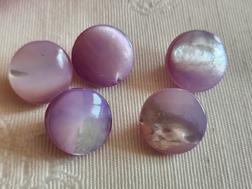 Lot boutons anciens nacre - 5,